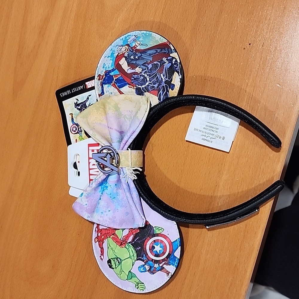Disney Marvel Avengers 2024 Loungefly Artist Series Ears Headband